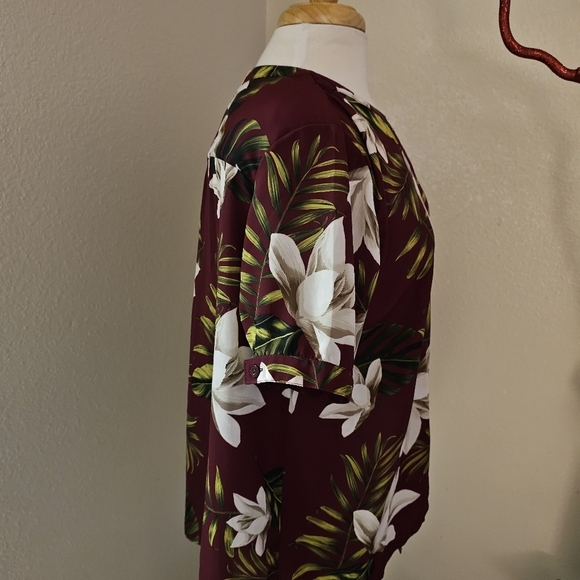 Hawaiian Blouse 1X - Picture 3 of 3